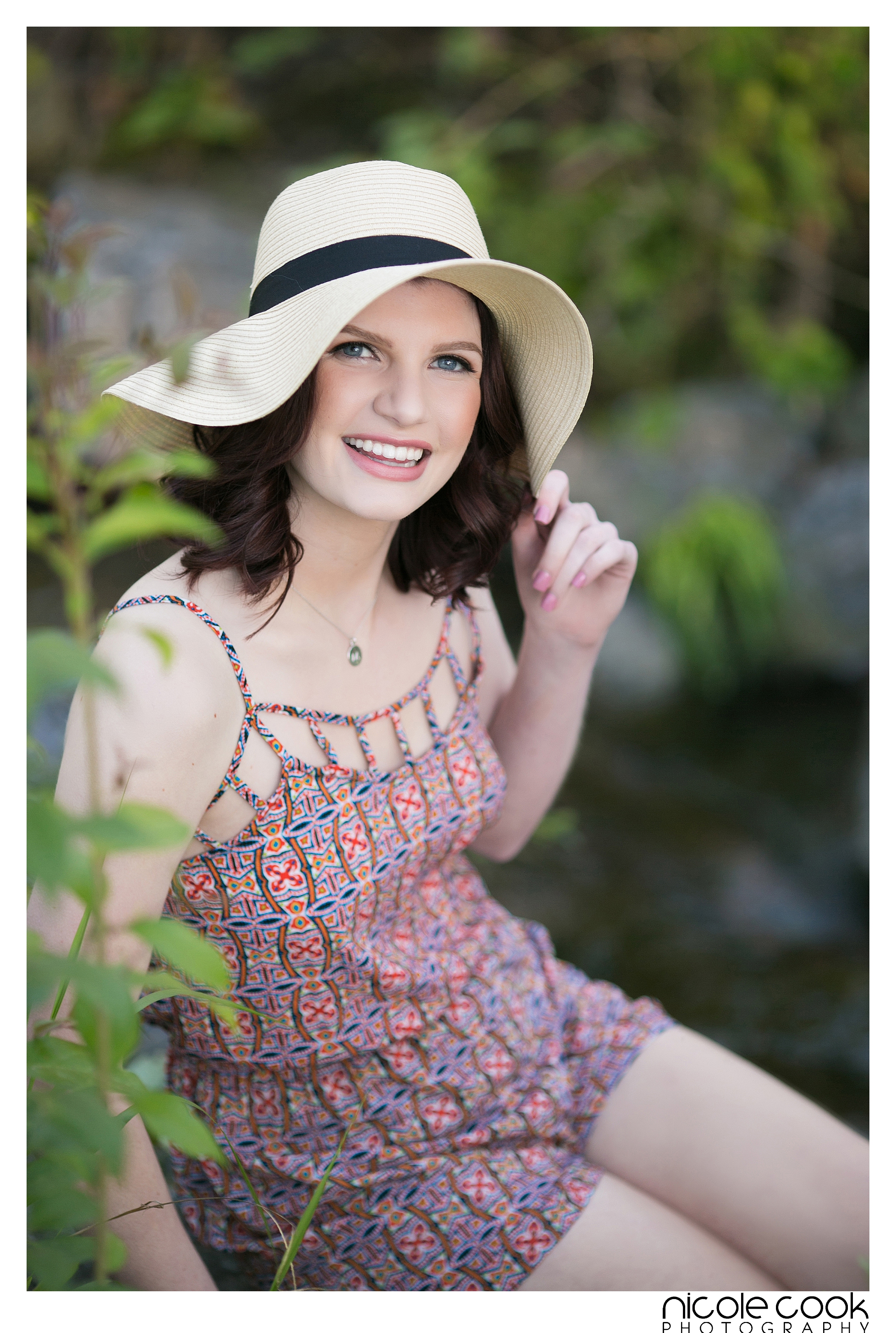 roseville-high-school-senior-portraits_0111.jpg