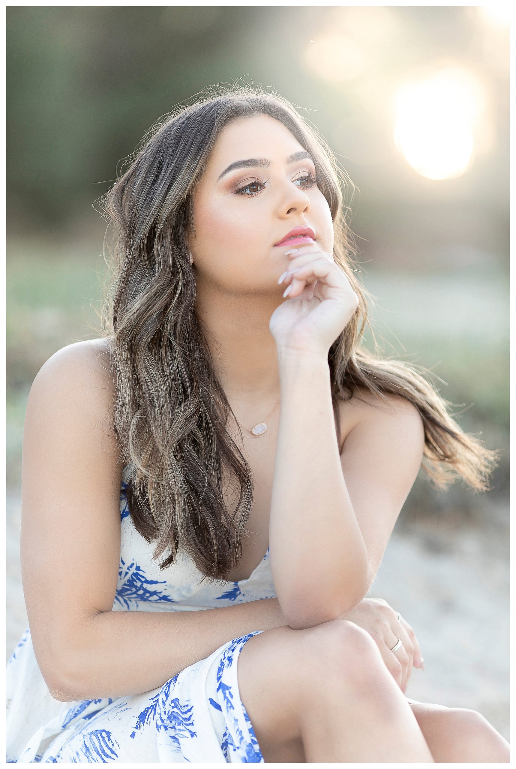 https://nicolecookphoto.com/madelyn-whitney-high-school-senior-portraits-at-folsom-lake-granite-bay/